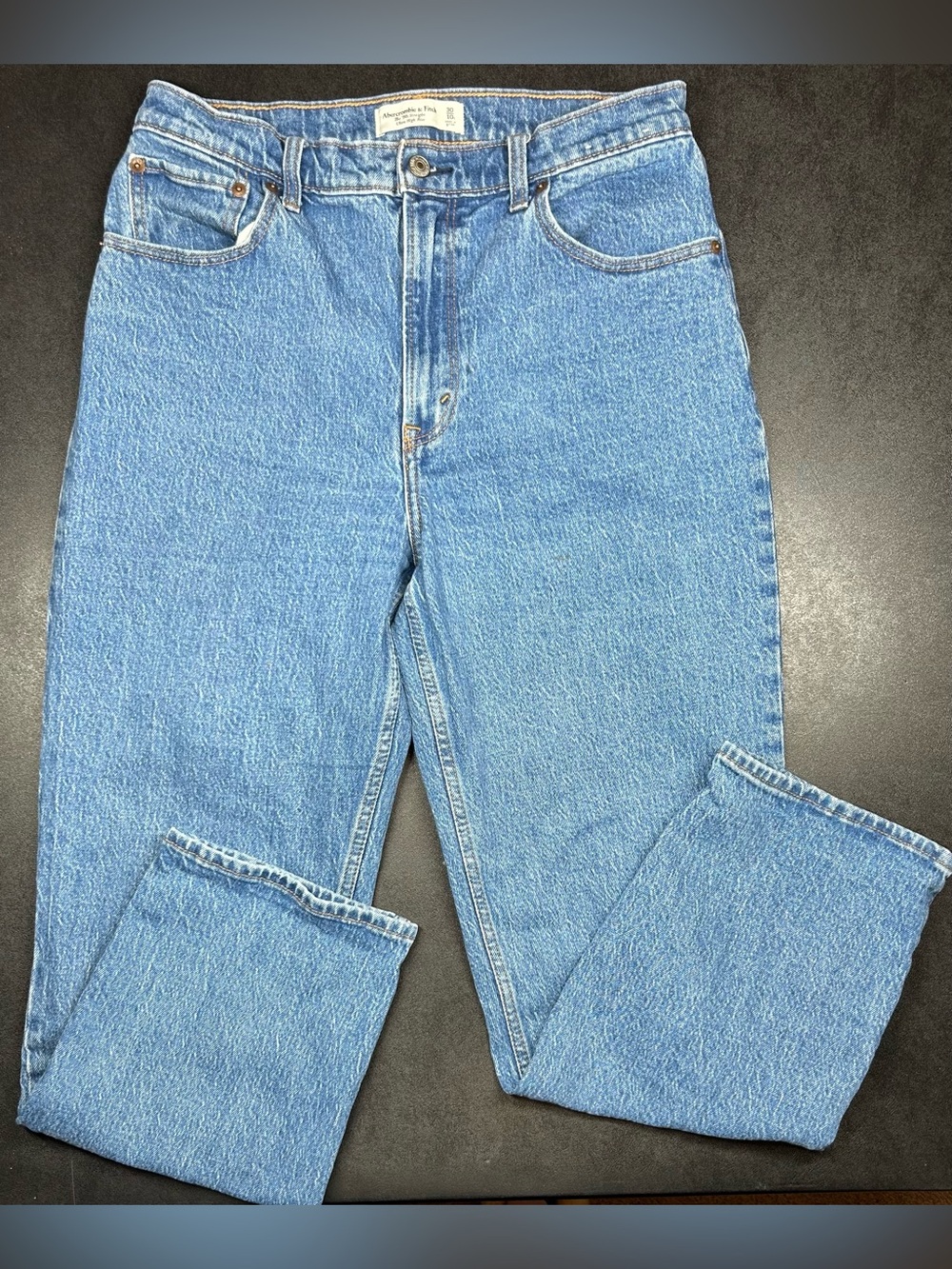 Abercrombie & Fitch Women’s Size 30/10 Ultra High Rise 90s Straight Jeans